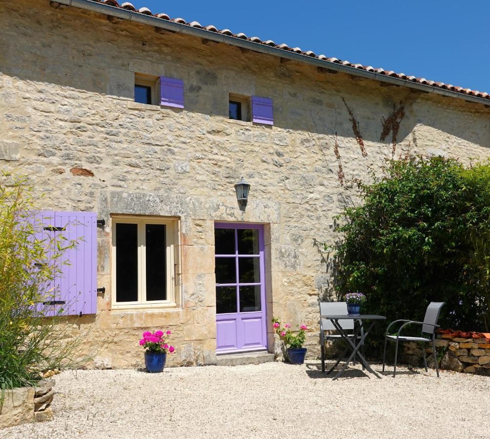 Gite Rural La Maison Mauve Ventouse 外观 照片