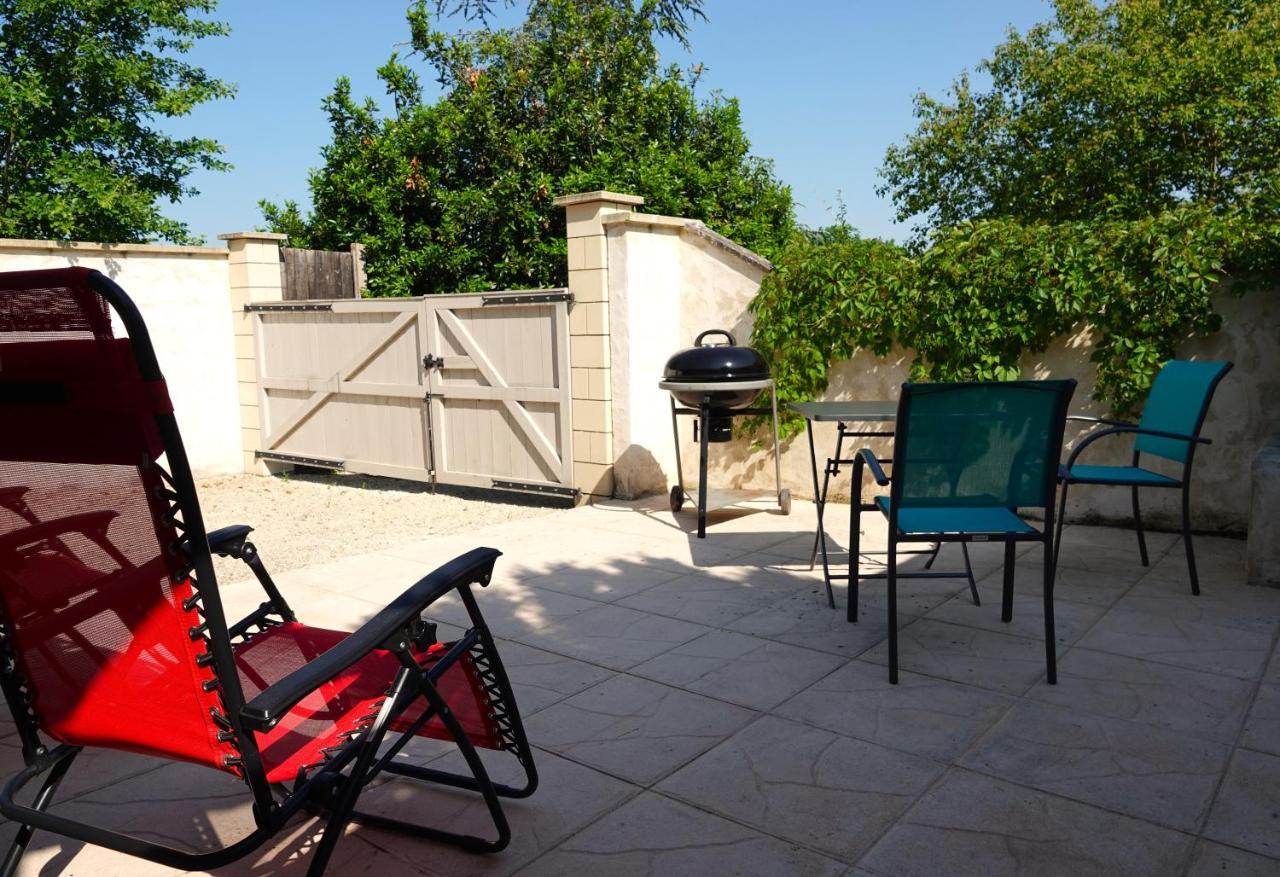 Gite Rural La Maison Mauve Ventouse 外观 照片